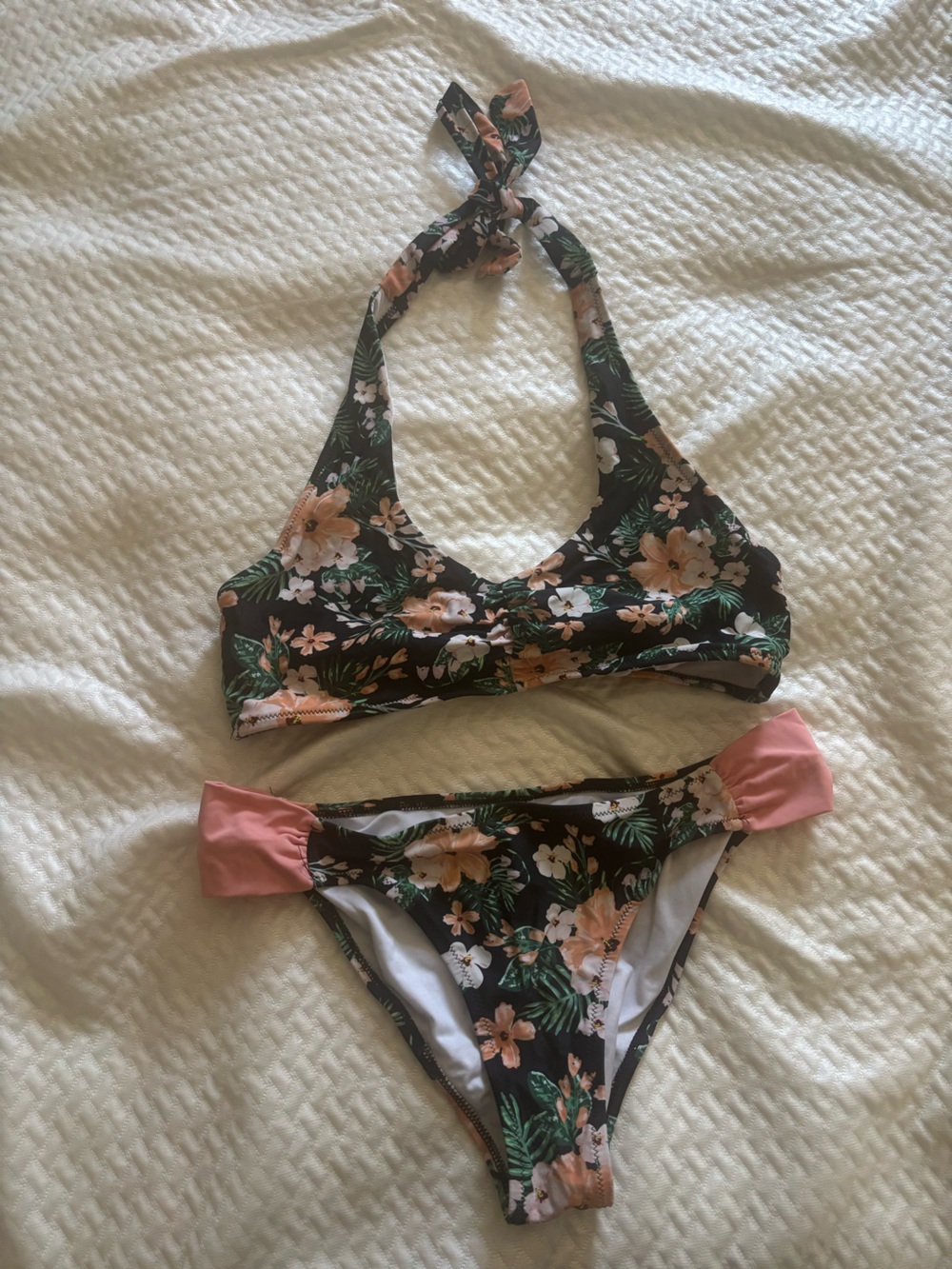 Cupshe floral Bikini